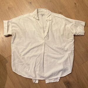 Madewell White Linen collared v neck with back button details! 🤍